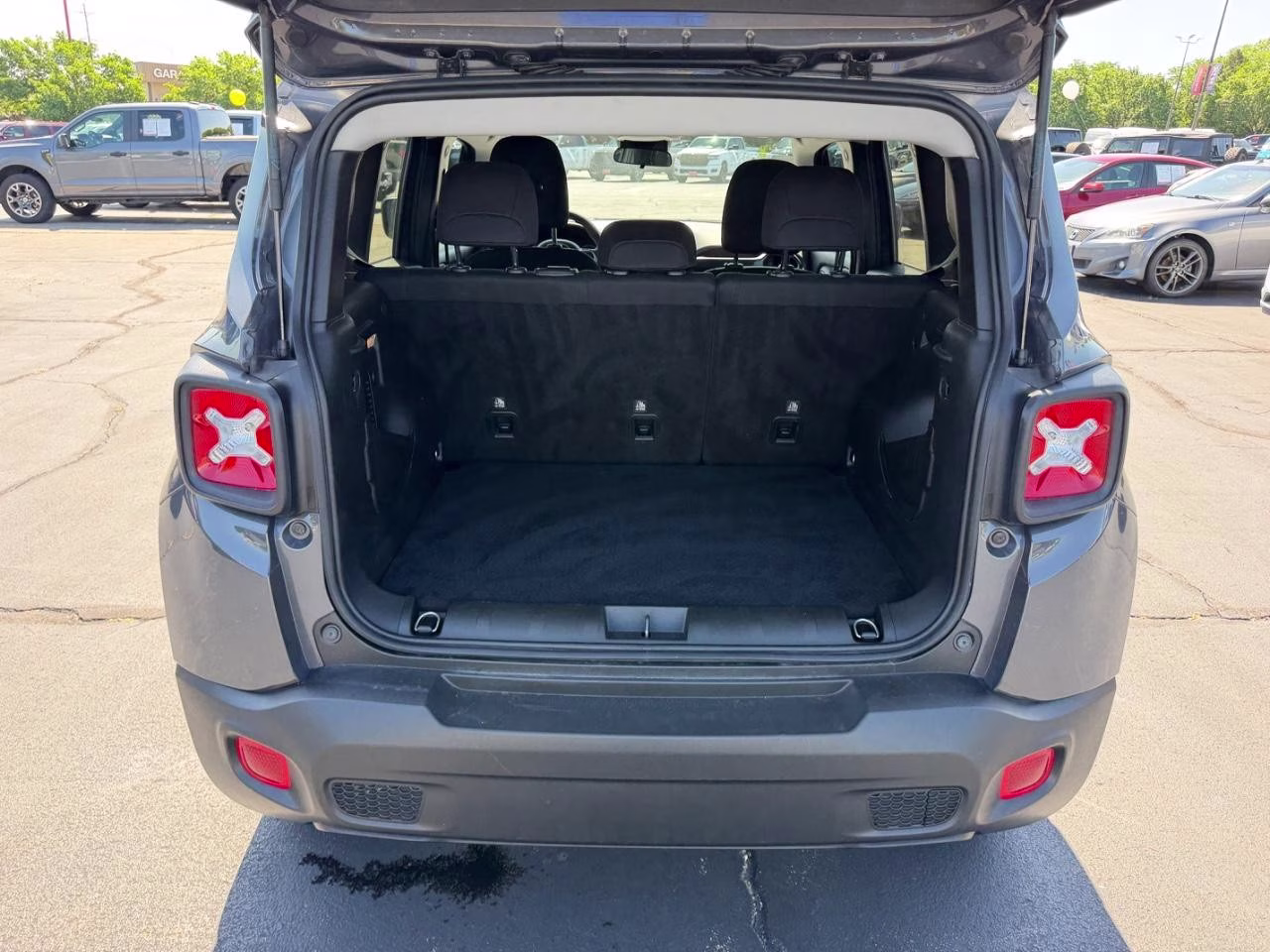 2023 Graphite Gray Jeep Renegade Latitude 4X4 SUV