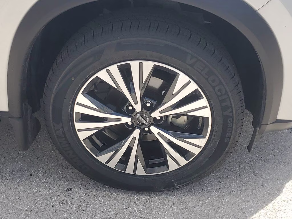 2023 Brilliant Silver Metallic Nissan Rogue SV FWD SUV