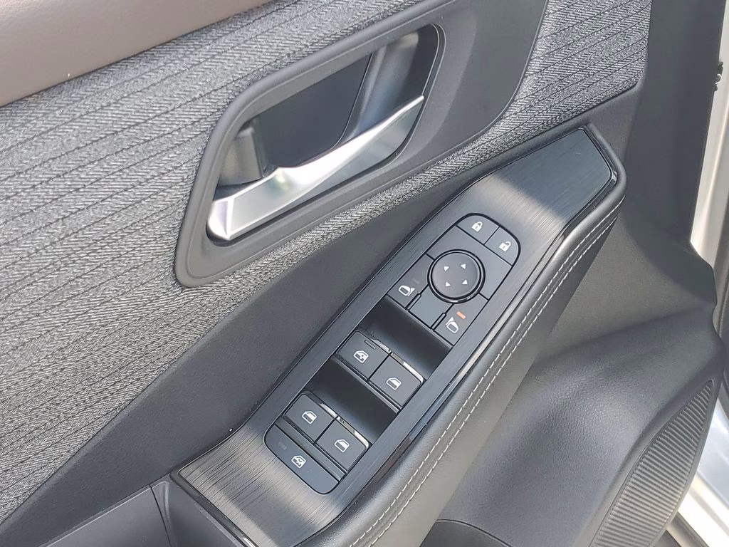 2023 Brilliant Silver Metallic Nissan Rogue SV FWD SUV