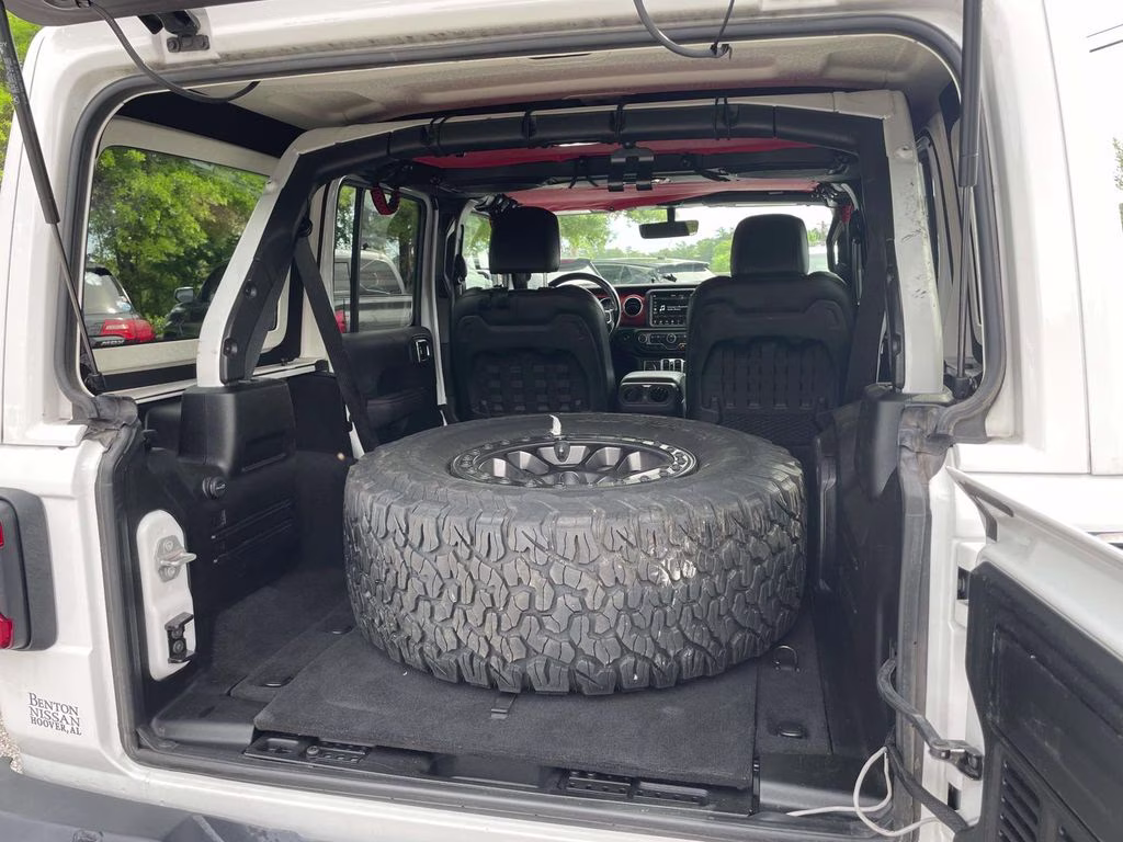 2021 Bright White Clearcoat Jeep Wrangler Unlimited Rubicon 4X4 SUV