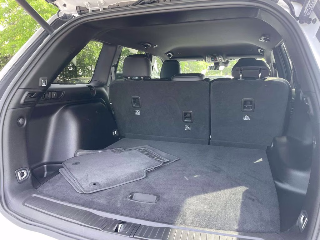 2025 Bright White Clearcoat Jeep Grand Cherokee Altitude 4X4 SUV
