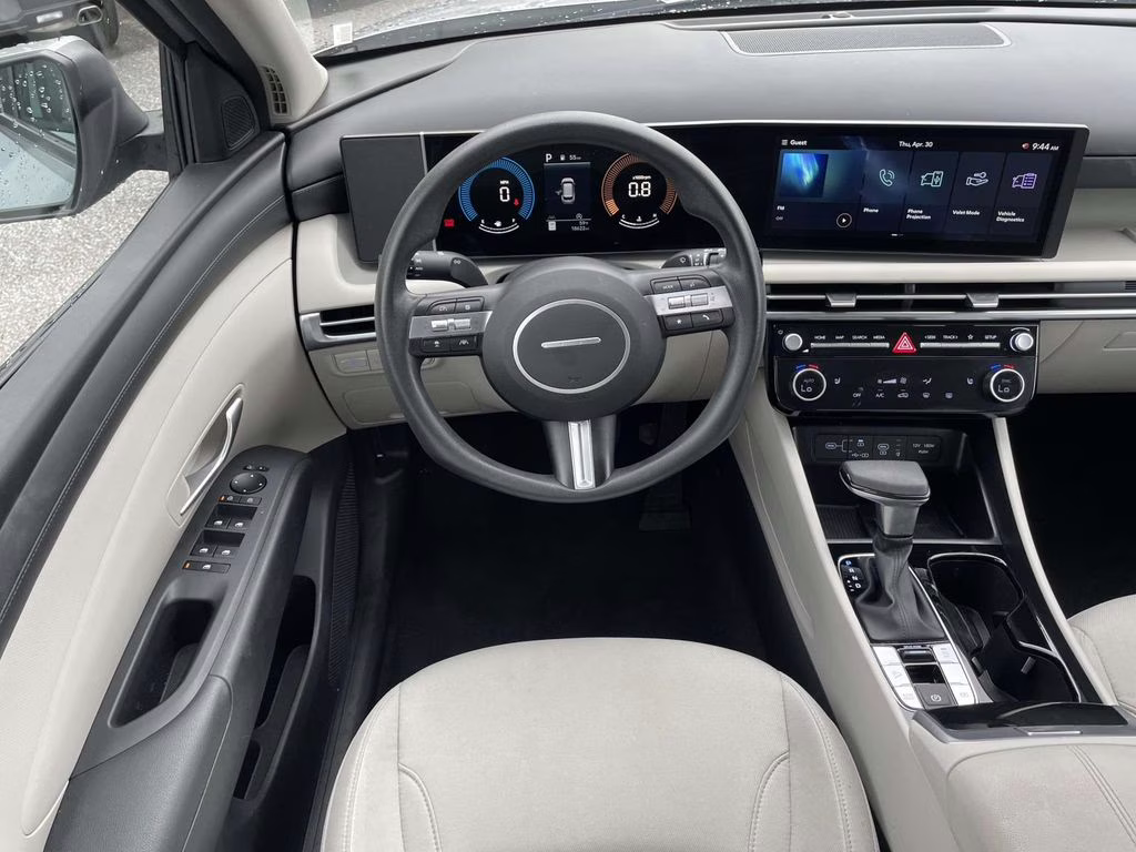 2025 Shimmering Silver Hyundai Tucson SEL FWD SUV