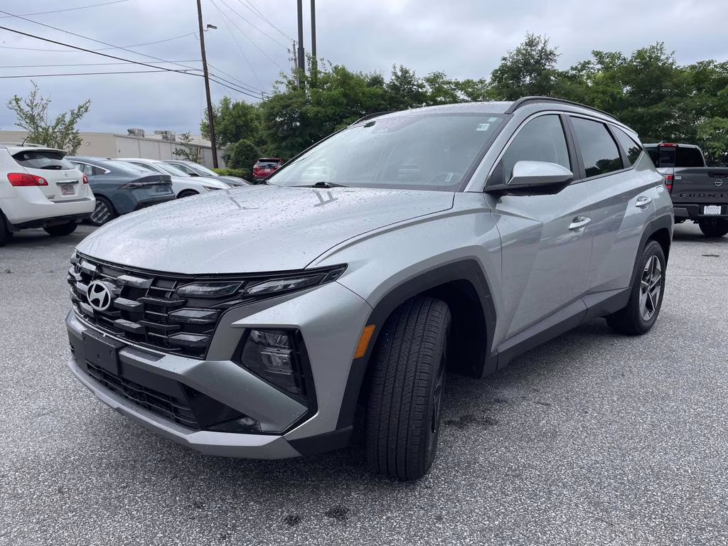 2025 Shimmering Silver Hyundai Tucson SEL FWD SUV