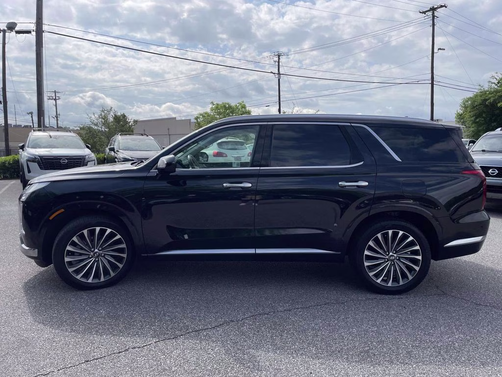 2024 Abyss Black Pearl Hyundai Palisade Calligraphy FWD SUV