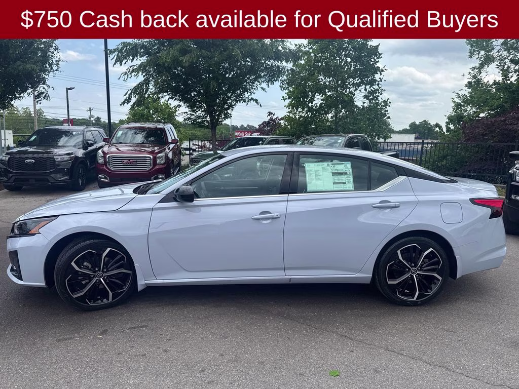 2026 Gray Sky Pearl Nissan Altima 2.5 SR FWD Sedan