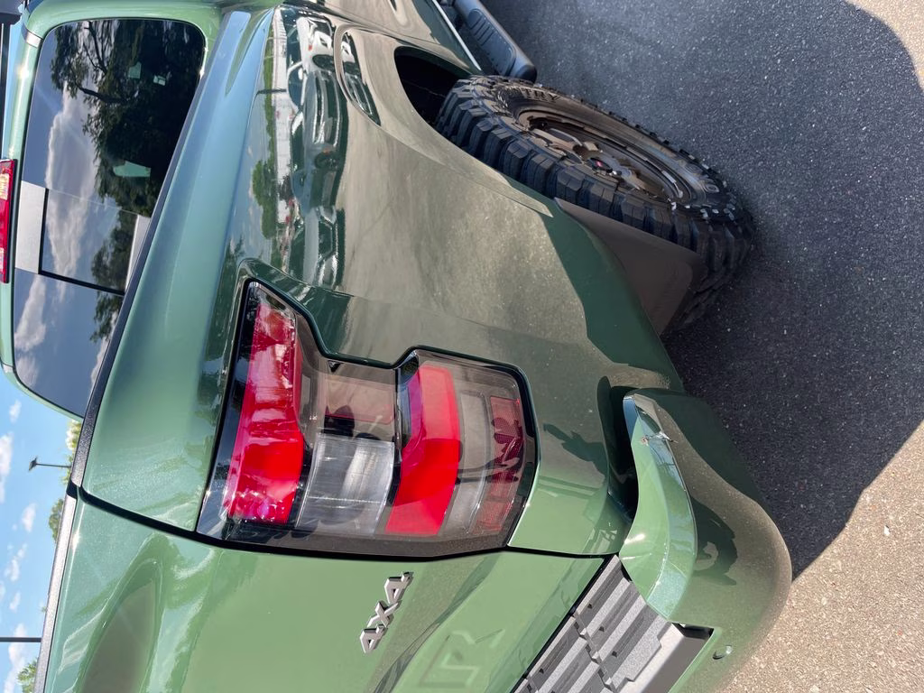 2026 Tactical Green Metallic Nissan Frontier SV 4X4 Truck