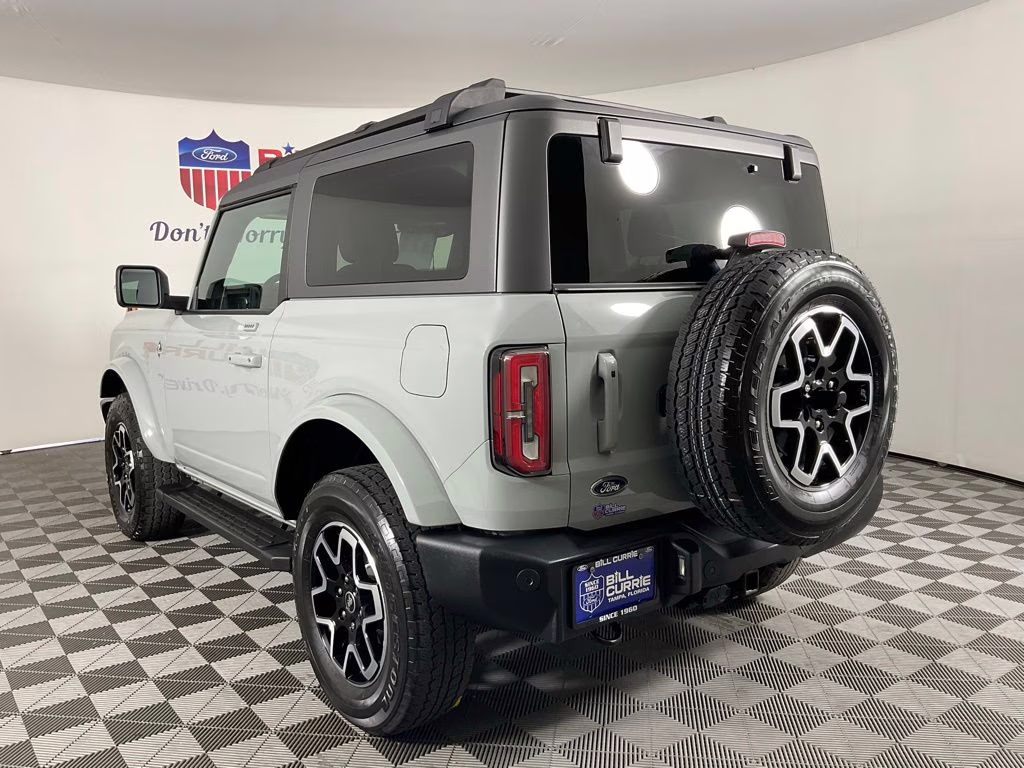 2023 Cactus Gray Ford Bronco Outer Banks 4X4 SUV