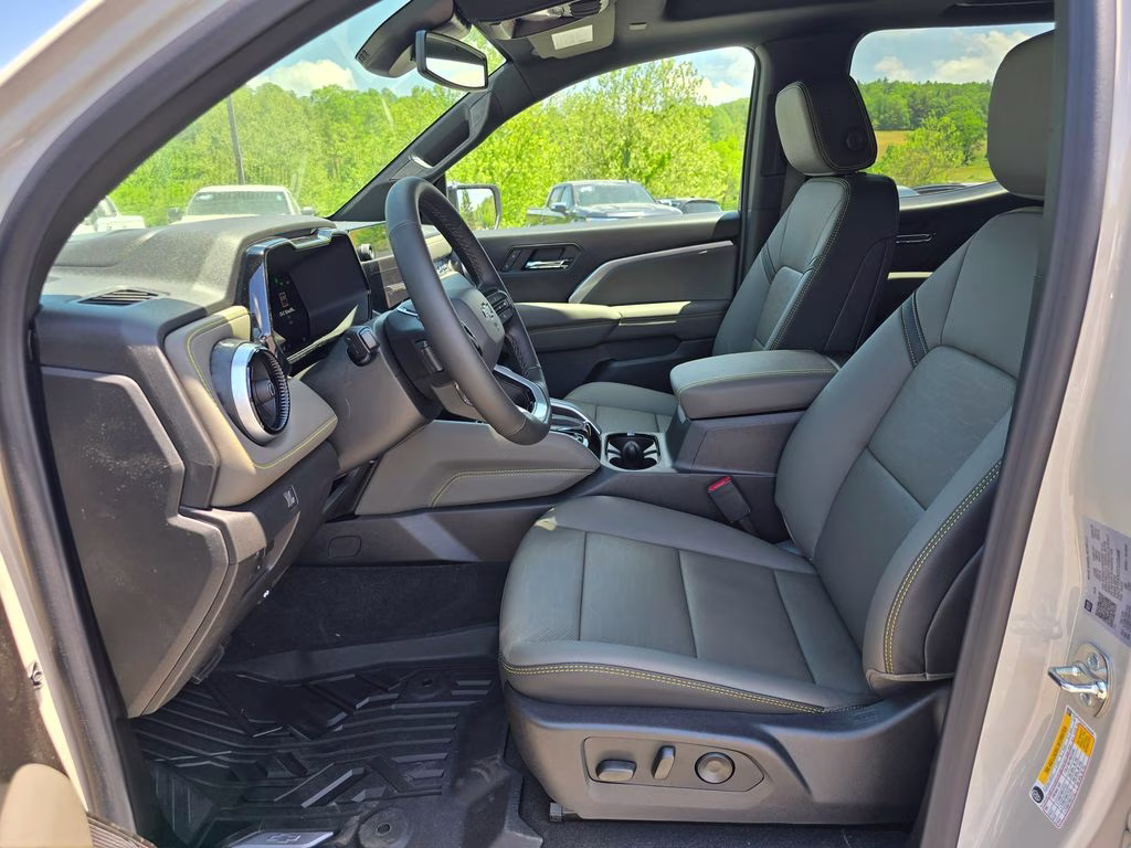 2026 White Sands Chevrolet Colorado ZR2 4X4 Truck