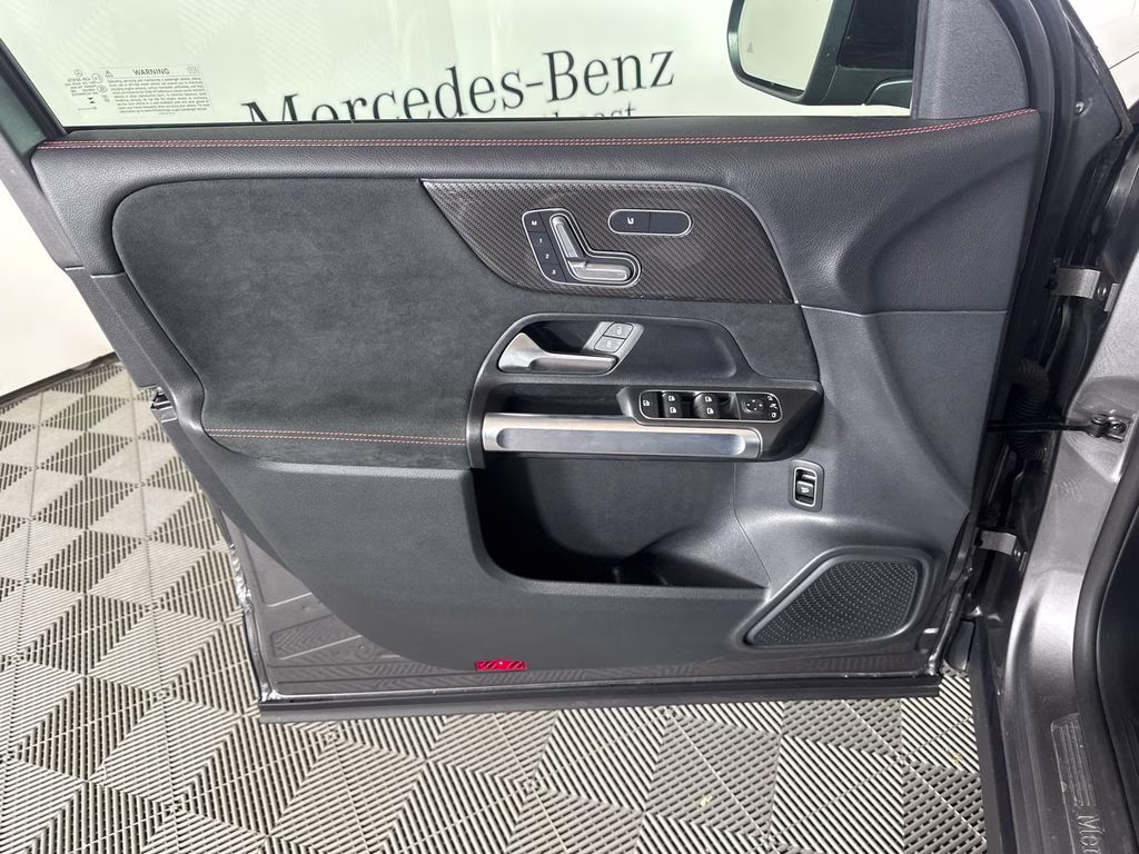 2023 Mountain Gray Metallic Mercedes-Benz GLB GLB 250 FWD SUV