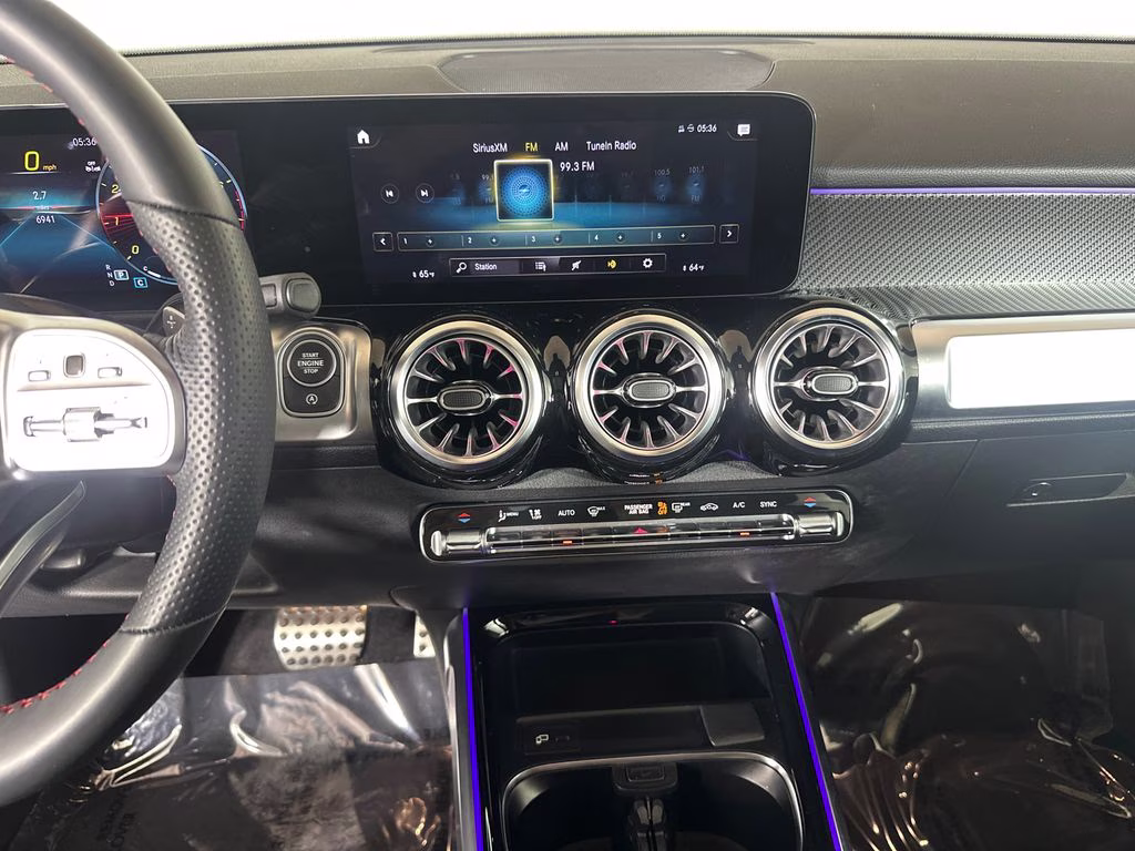 2023 Mountain Gray Metallic Mercedes-Benz GLB GLB 250 FWD SUV