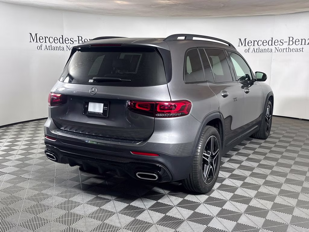2023 Mountain Gray Metallic Mercedes-Benz GLB GLB 250 FWD SUV