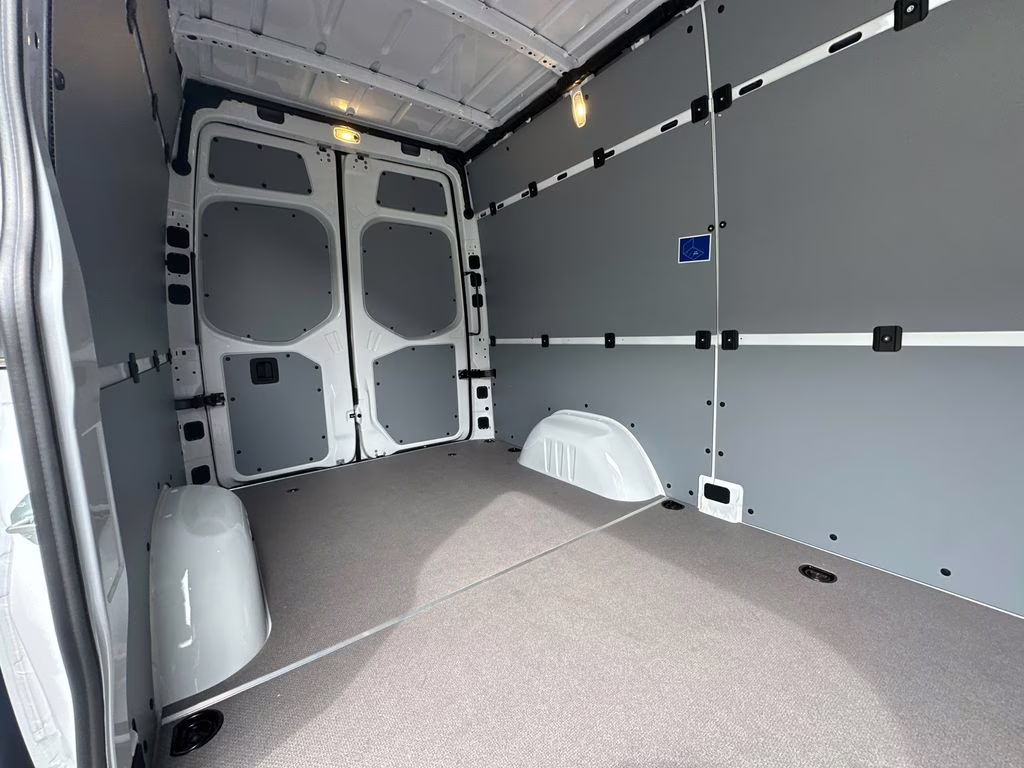 2026 Arctic Mercedes-Benz Sprinter 2500 Cargo 144 WB RWD Van