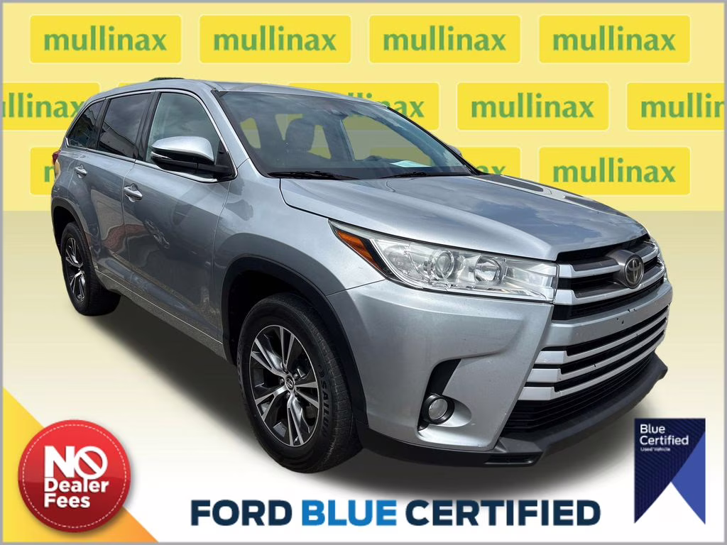 2018 Celestial Silver Metallic Toyota Highlander LE Plus FWD SUV