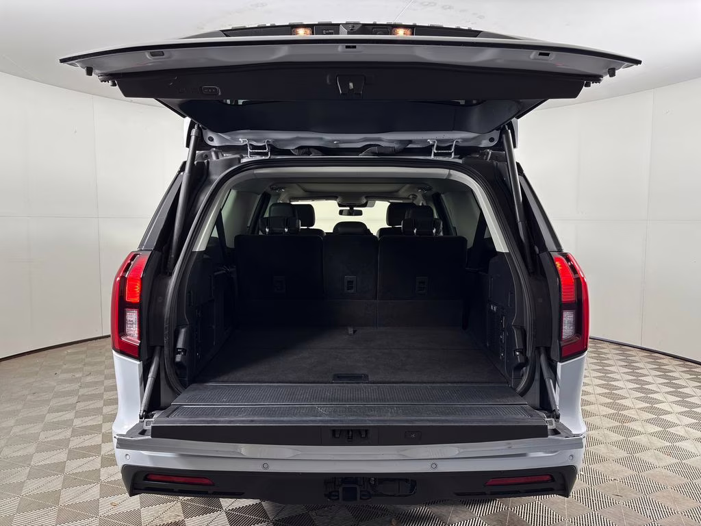2025 Silver Metallic Ford Expedition Max Active 4X4 SUV