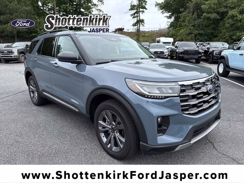 2025 Vapor Blue Metallic Ford Explorer Active 4X4 SUV
