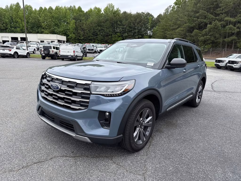 2025 Vapor Blue Metallic Ford Explorer Active 4X4 SUV