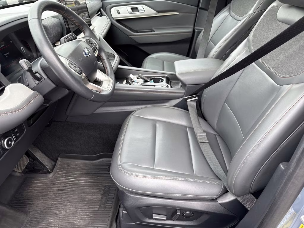 2025 Vapor Blue Metallic Ford Explorer Active 4X4 SUV