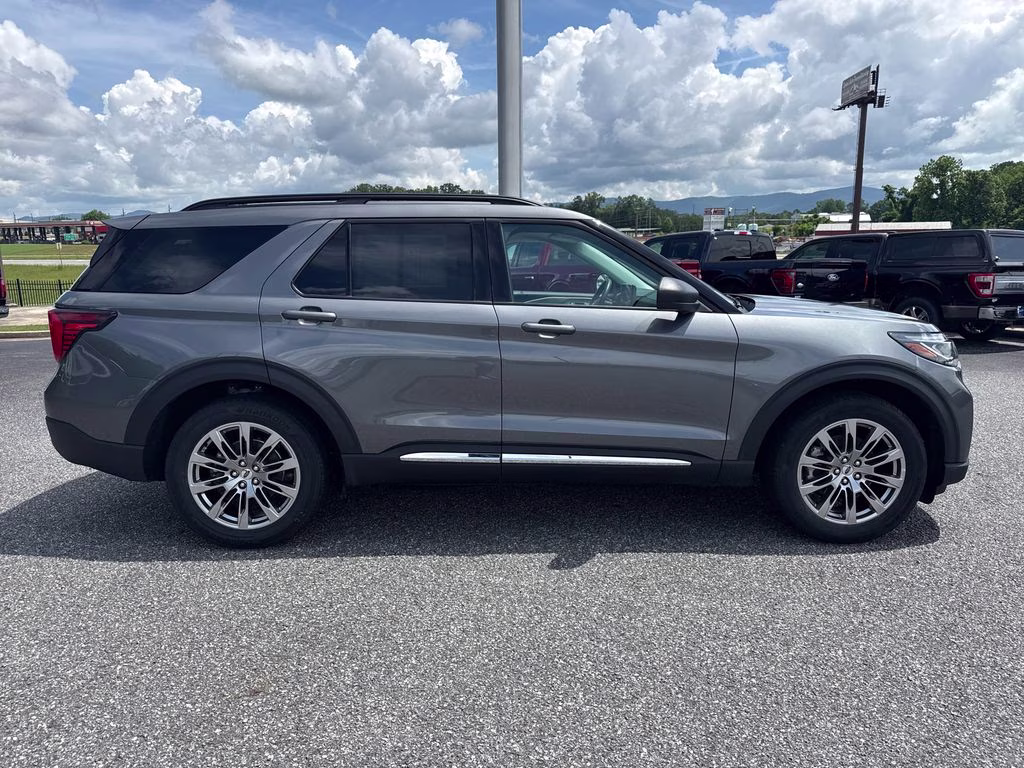 2025 Carbonized Gray Metallic Ford Explorer Active 4X4 SUV