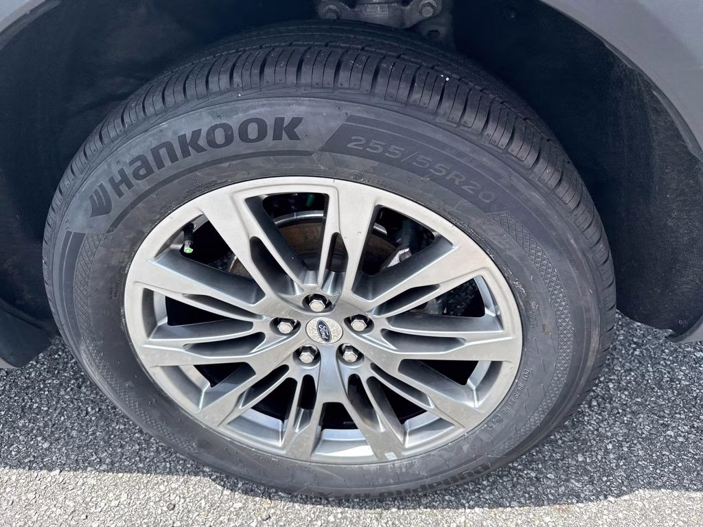 2025 Carbonized Gray Metallic Ford Explorer Active 4X4 SUV