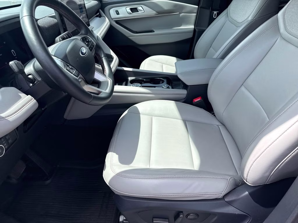 2025 Carbonized Gray Metallic Ford Explorer Active 4X4 SUV