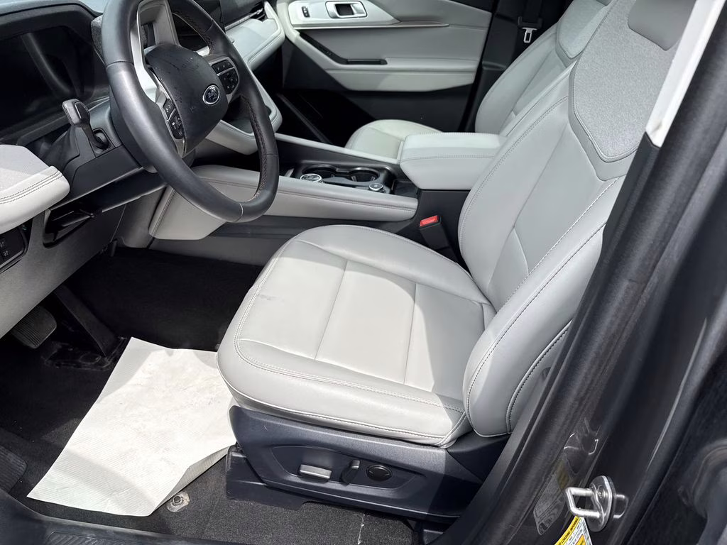 2025 Carbonized Gray Metallic Ford Explorer Active 4X4 SUV