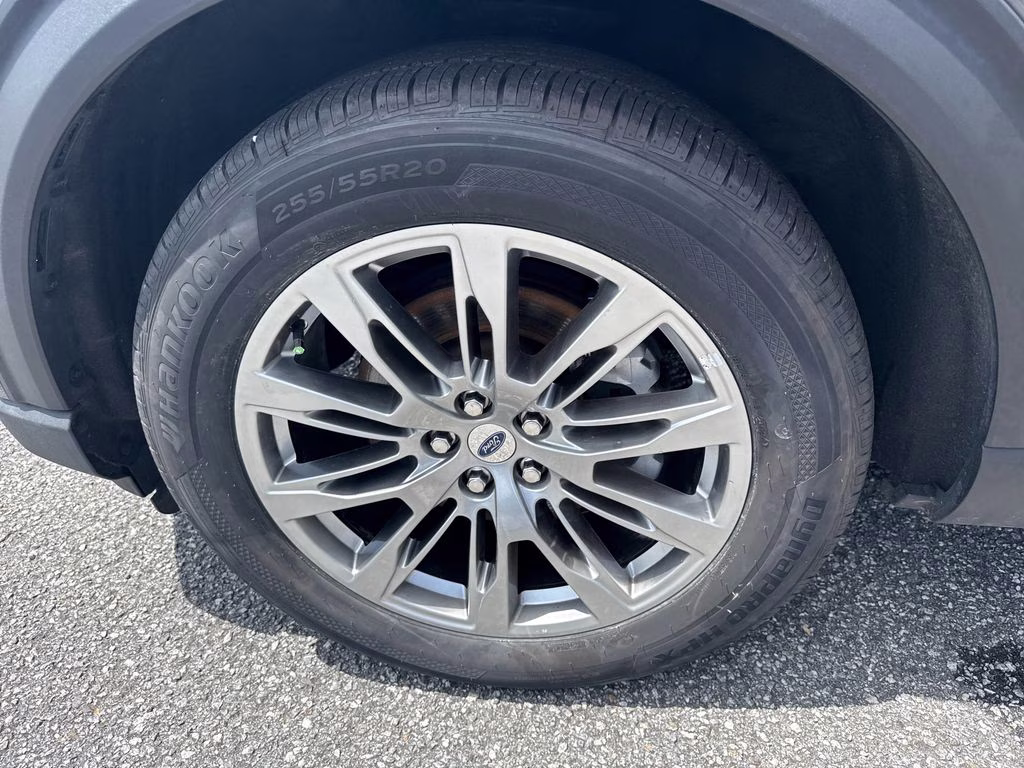 2025 Carbonized Gray Metallic Ford Explorer Active 4X4 SUV