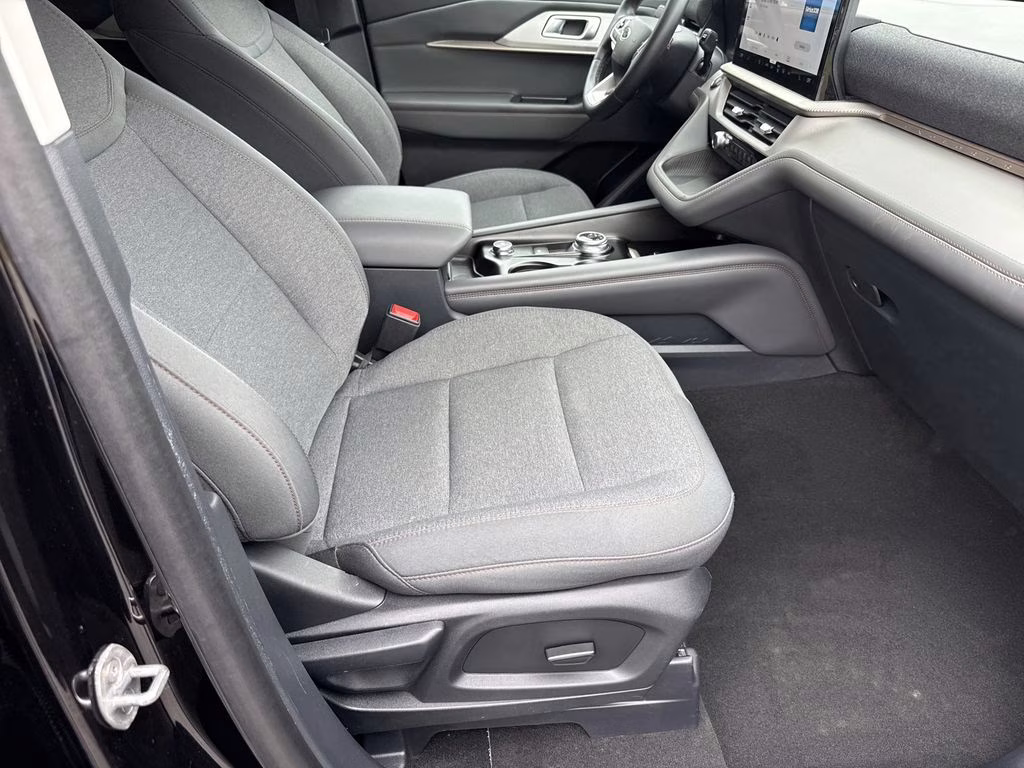 2025 Agate Black Metallic Ford Explorer Active 4X4 SUV