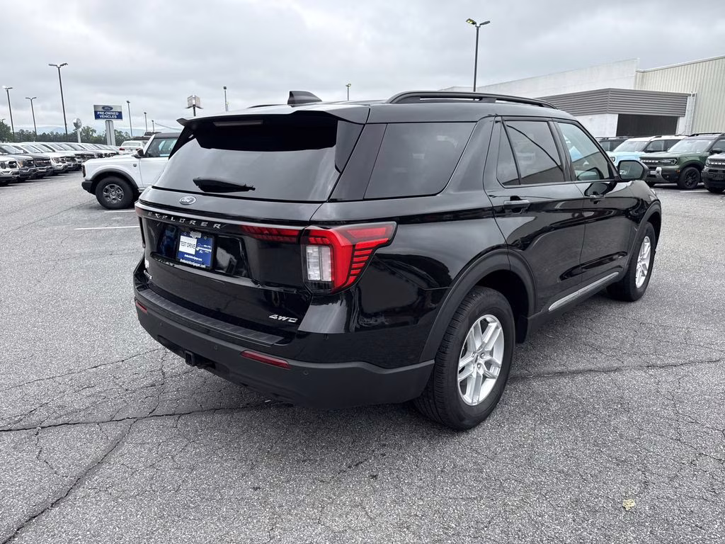 2025 Agate Black Metallic Ford Explorer Active 4X4 SUV
