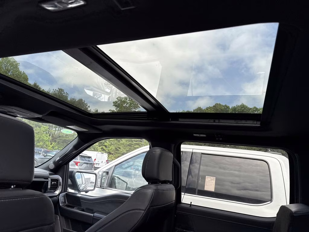 2023 Agate Black Metallic Ford F-150 Lariat 4X4 Truck