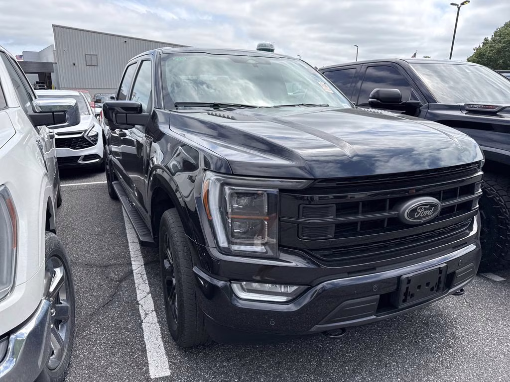 2023 Agate Black Metallic Ford F-150 Lariat 4X4 Truck