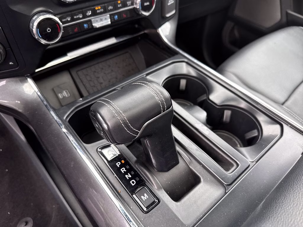 2023 Agate Black Metallic Ford F-150 Lariat 4X4 Truck