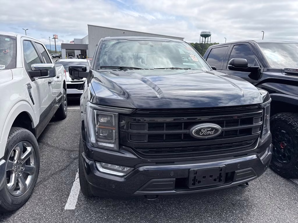 2023 Agate Black Metallic Ford F-150 Lariat 4X4 Truck