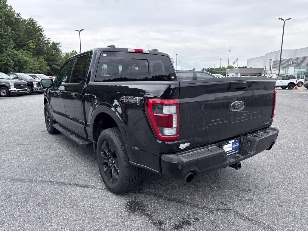 2023 Agate Black Metallic Ford F-150 Lariat 4X4 Truck