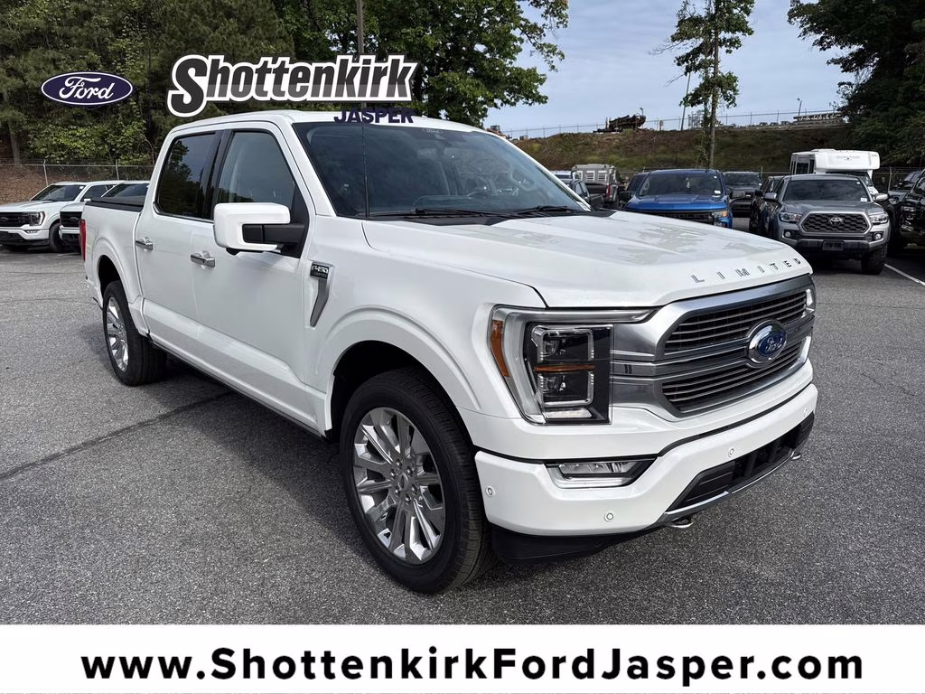 2022 Star White Metallic Tri-Coat Ford F-150 Limited 4X4 Truck