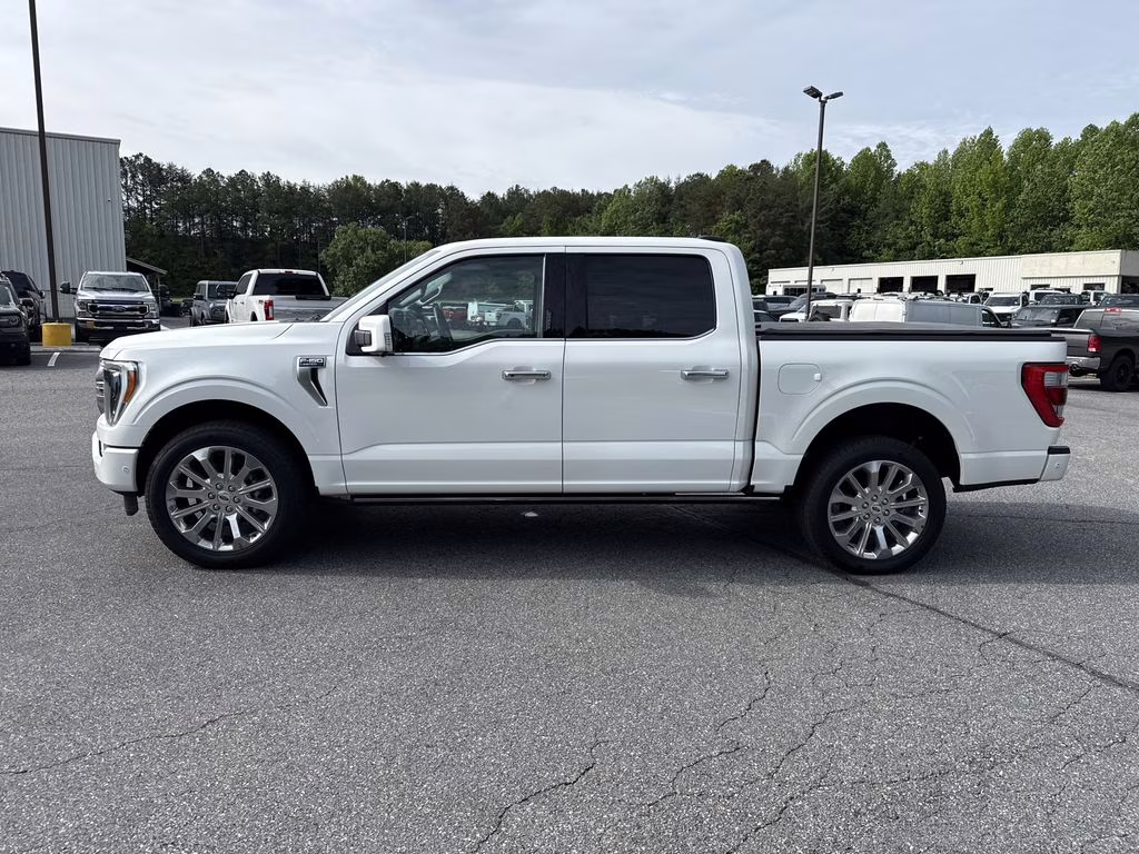 2022 Star White Metallic Tri-Coat Ford F-150 Limited 4X4 Truck
