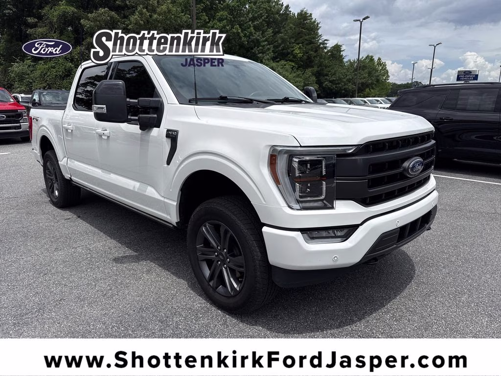 2023 Star White Metallic Tri-Coat Ford F-150 Lariat 4X4 Truck