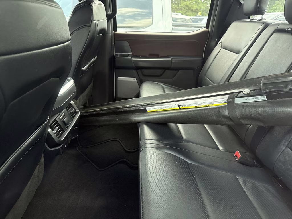 2023 Star White Metallic Tri-Coat Ford F-150 Lariat 4X4 Truck