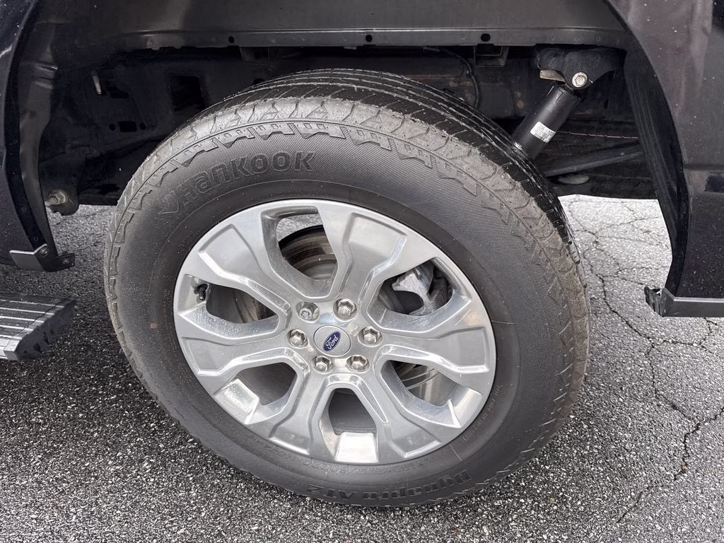2023 Agate Black Metallic Ford F-150 Platinum 4X4 Truck