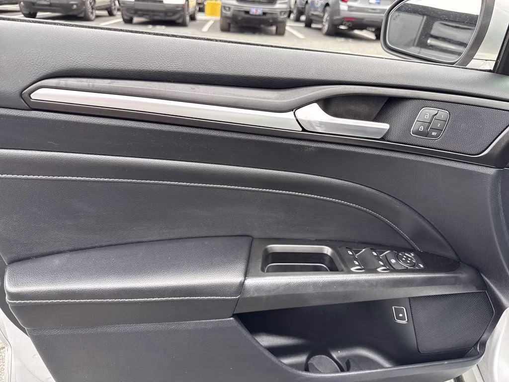 2019 Ingot Silver Metallic Ford Fusion Energi Titanium FWD Sedan