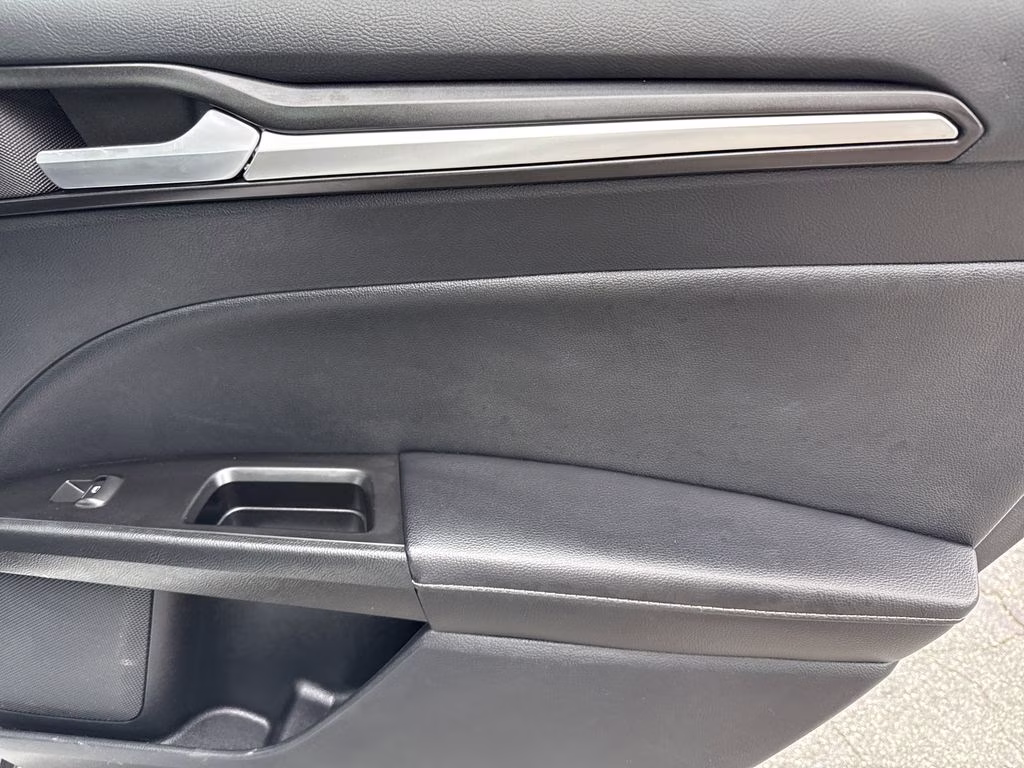 2019 Ingot Silver Metallic Ford Fusion Energi Titanium FWD Sedan