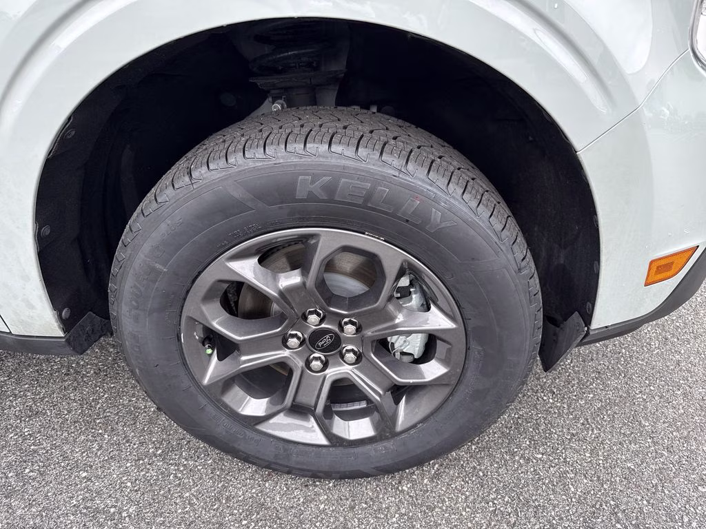 2024 Cactus Gray Ford Maverick XLT FWD Truck