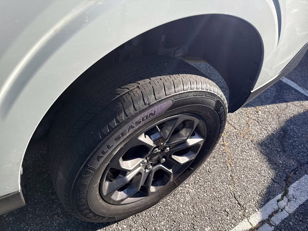 2024 Cactus Gray Ford Maverick XLT FWD Truck