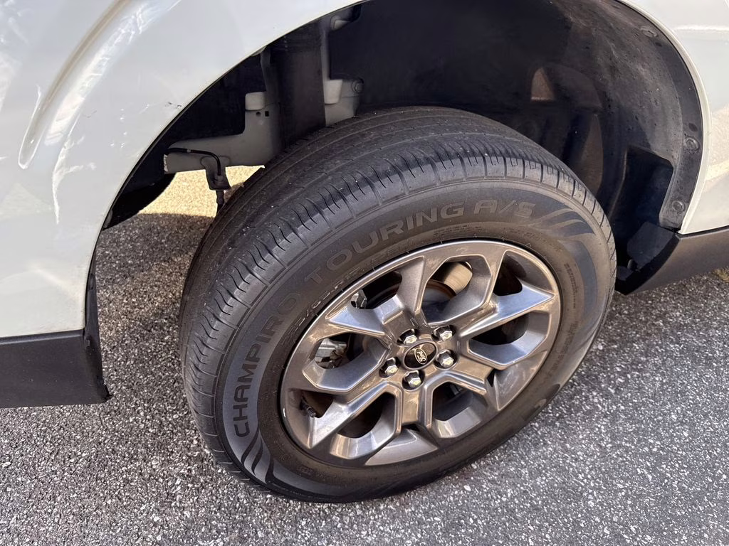 2024 Cactus Gray Ford Maverick XLT FWD Truck