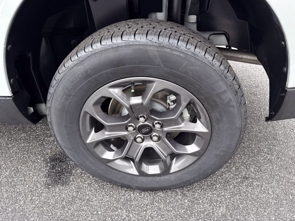 2024 Cactus Gray Ford Maverick XLT FWD Truck