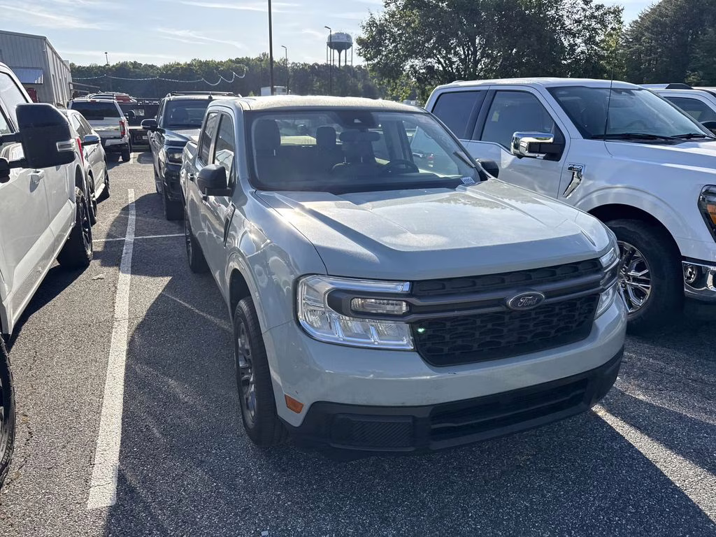 2024 Cactus Gray Ford Maverick XLT FWD Truck