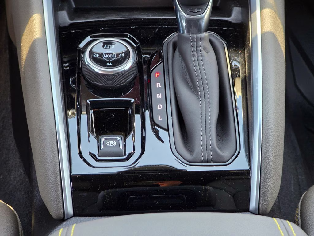 2026 White Sands Chevrolet Colorado ZR2 4X4 Truck