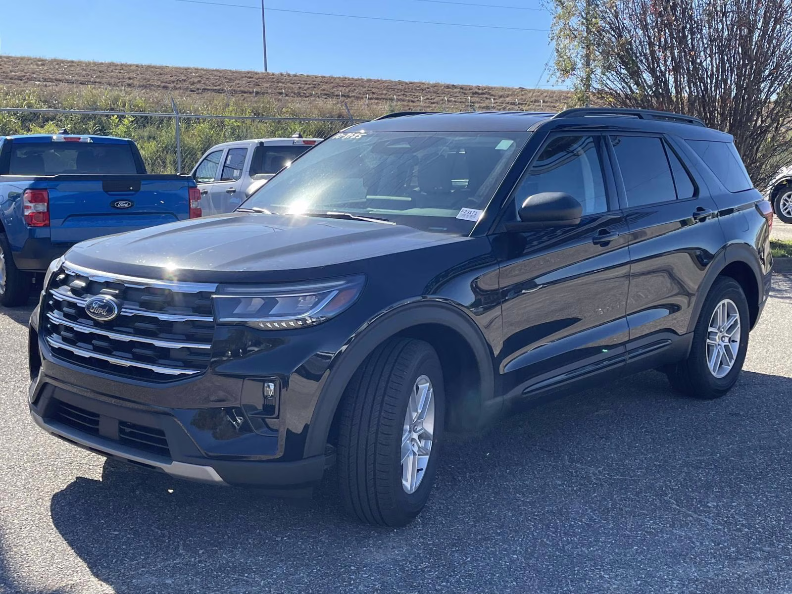 2026 Agate Black Metallic Ford Explorer Active RWD SUV