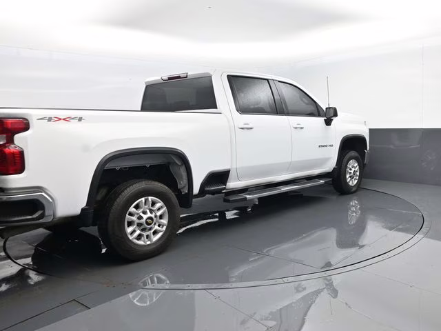 2022 Summit White Chevrolet Silverado 2500HD LT 4X4 Truck