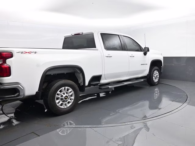 2022 Summit White Chevrolet Silverado 2500HD LT 4X4 Truck