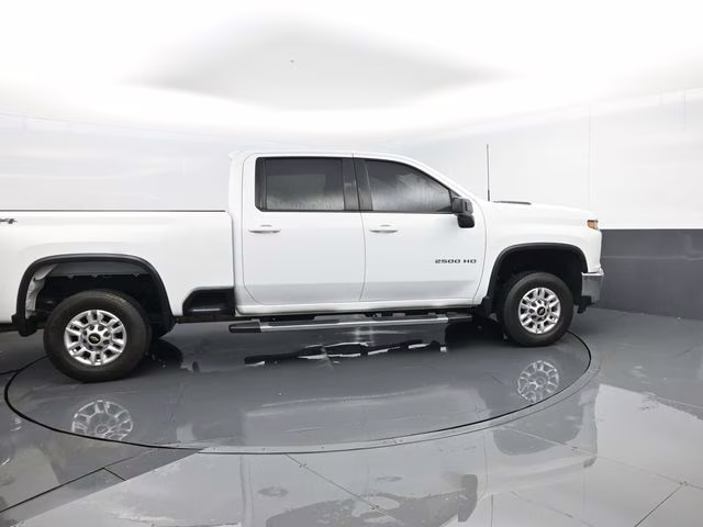 2022 Summit White Chevrolet Silverado 2500HD LT 4X4 Truck